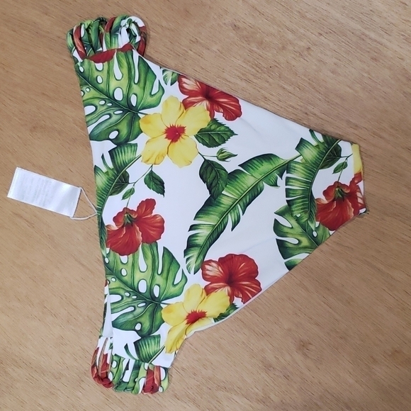 full Tilt Floral Tropical Print Bikini Bottom NWOT - Picture 7 of 7